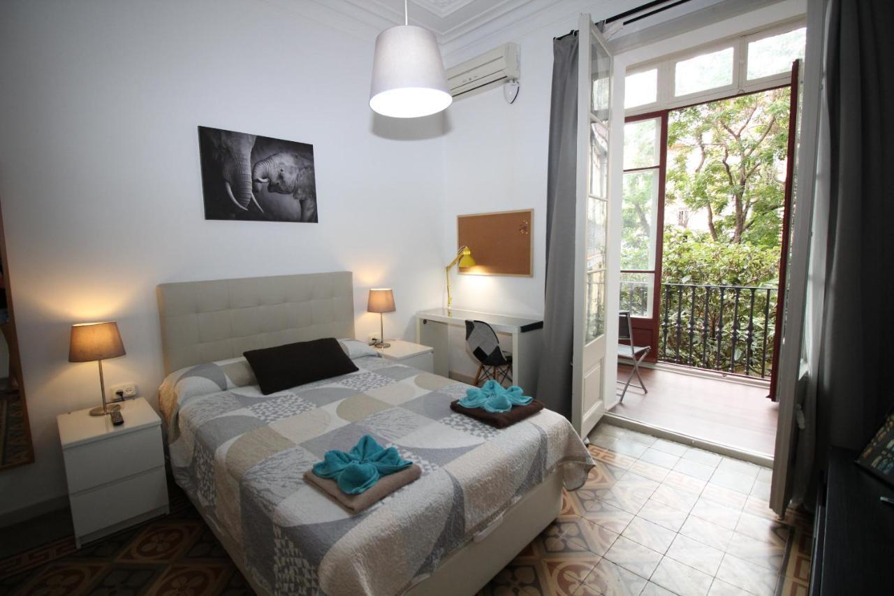 Alojamiento Roger Bed & Breakfast Barcelona Luaran gambar