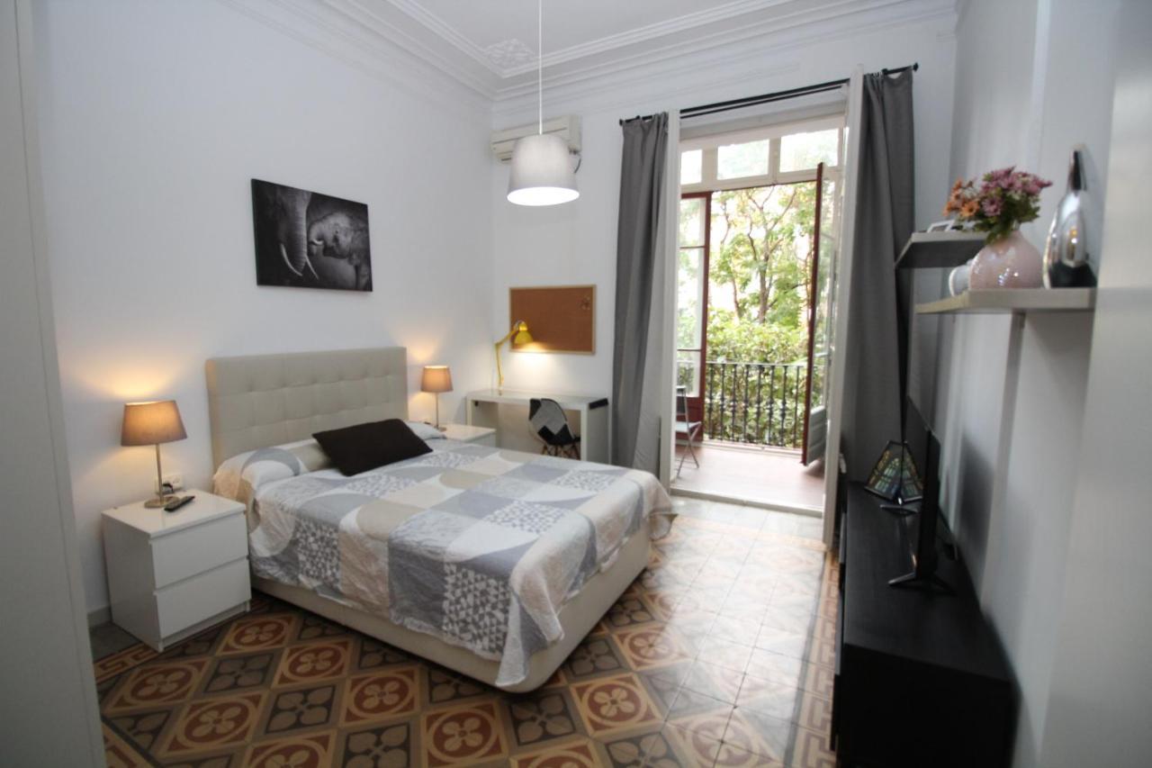 Alojamiento Roger Bed & Breakfast Barcelona Luaran gambar