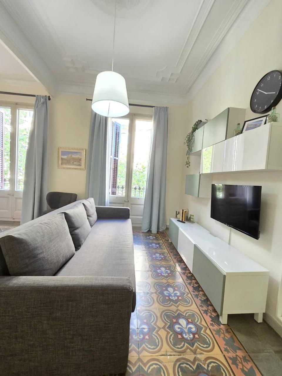 Alojamiento Roger Bed & Breakfast Barcelona Luaran gambar